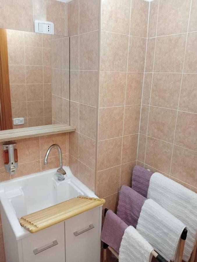 Casa Vacanze Da Clara กาสโตรวิลลารี ภายนอก รูปภาพ