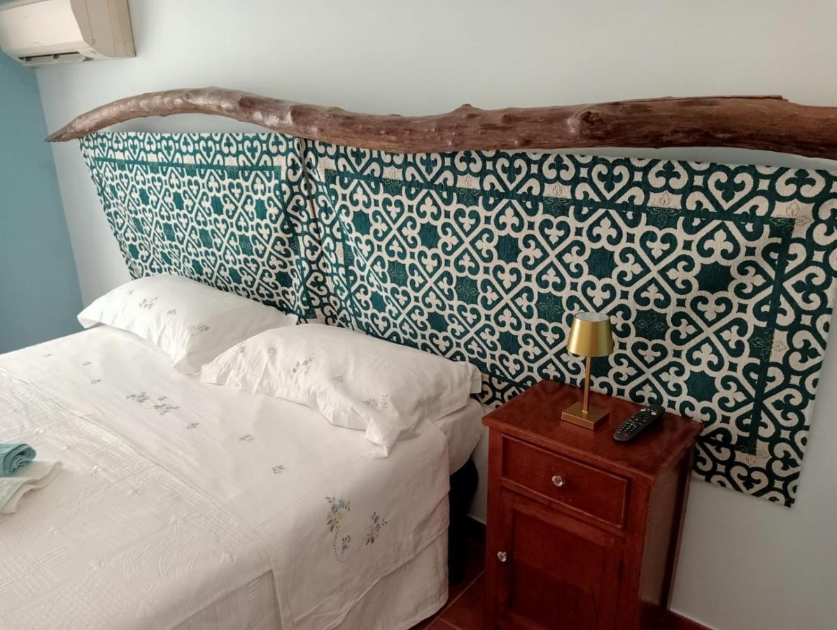 Casa Vacanze Da Clara กาสโตรวิลลารี ภายนอก รูปภาพ